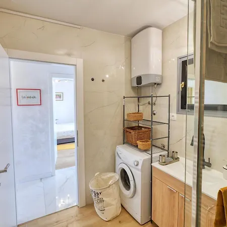 Eco Friendly Artemisia Задар